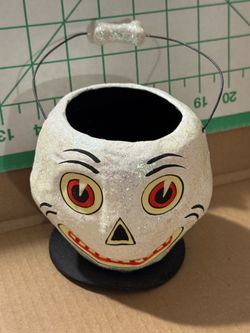 Halloween decor