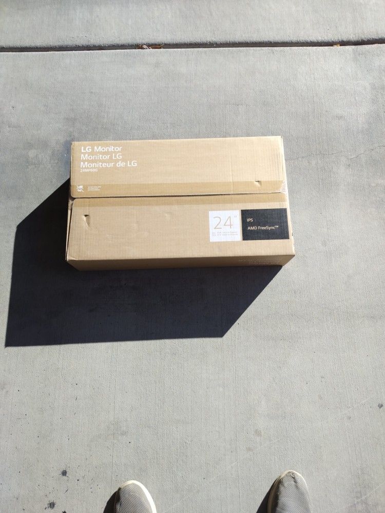 LG 24 in. Monitor with AMD FreeSync