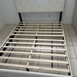 NEW BED FRAME QUEEN SIZE WITH MATTRESS AND BOX SPRING 