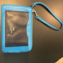 Wristlet coach