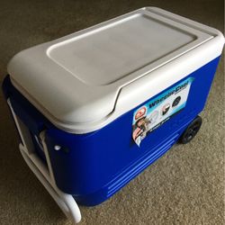 Igloo 38 Quart Wheelie Cooler