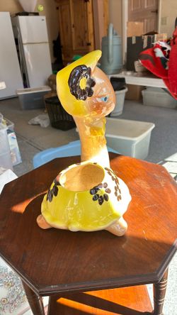 Flower Pot (Antique)