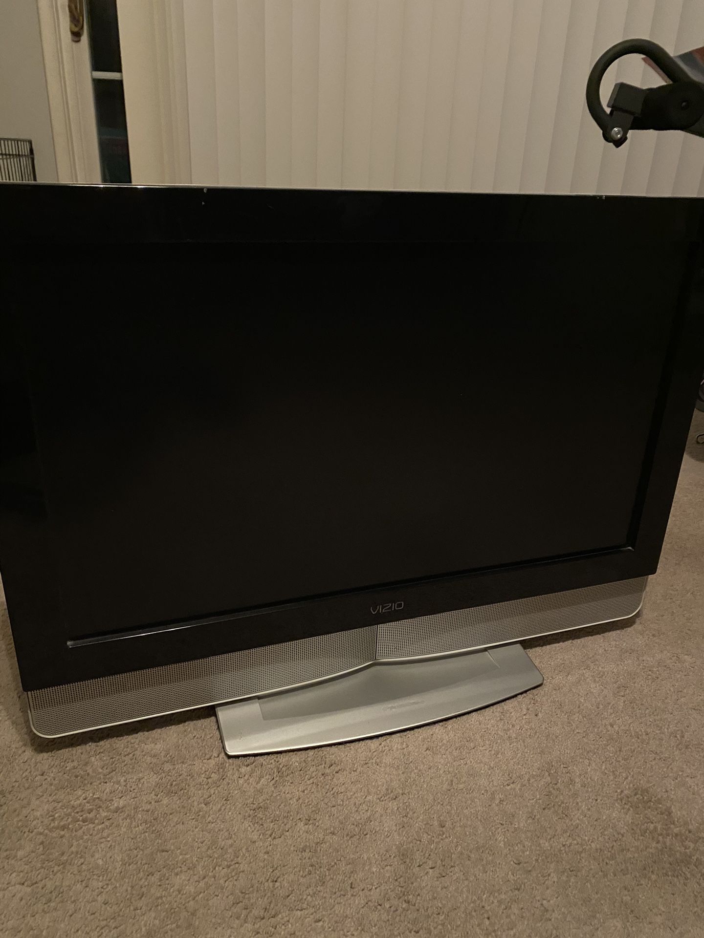 Vizio 32” Tv 