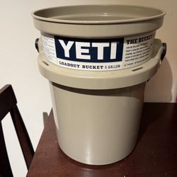 Yeti Bucket/cooler Combo 