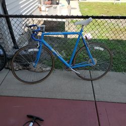 Cannondale 3.0 Criterium Series Aluminum Bike