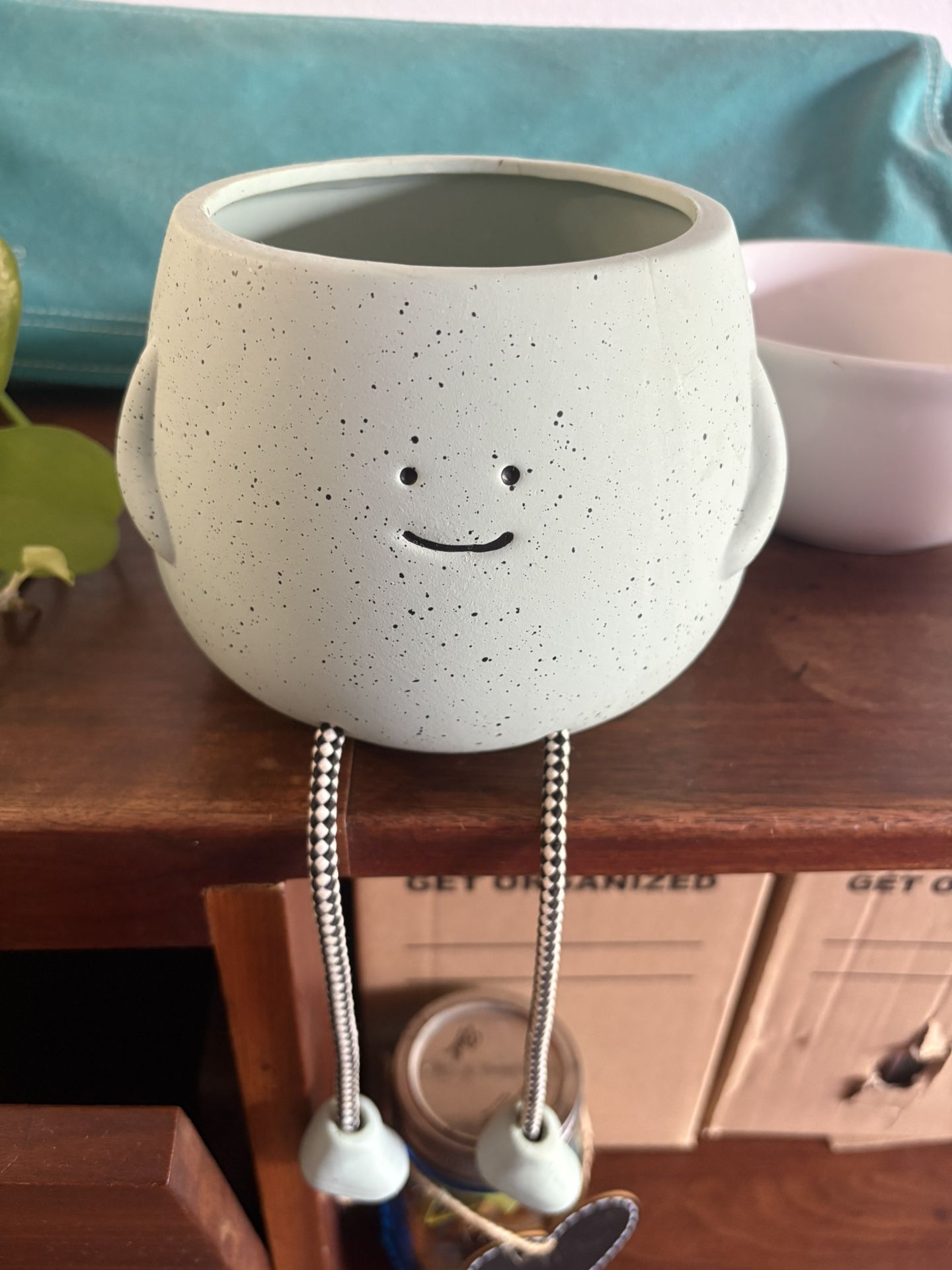Cute Smiley Face Hanging Planter Pot with Dangling Legs