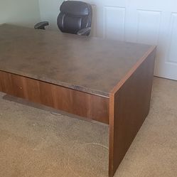 Office Desk With Matching Credenza - Heavy/Well Built
