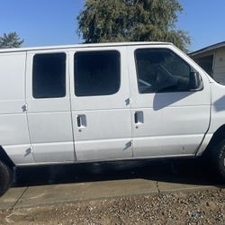 2008 Ford E-350