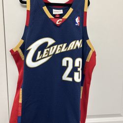 LeBron James Cleveland Jersey Large 