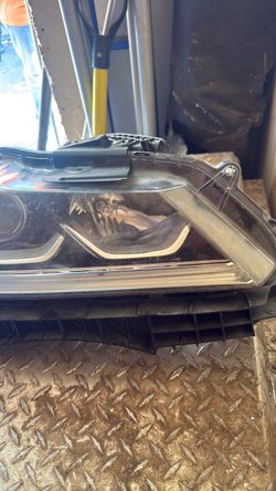 2017 Honda accord  head light OEM