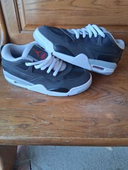 Air Jordan Flight Low-Top Sneakers
