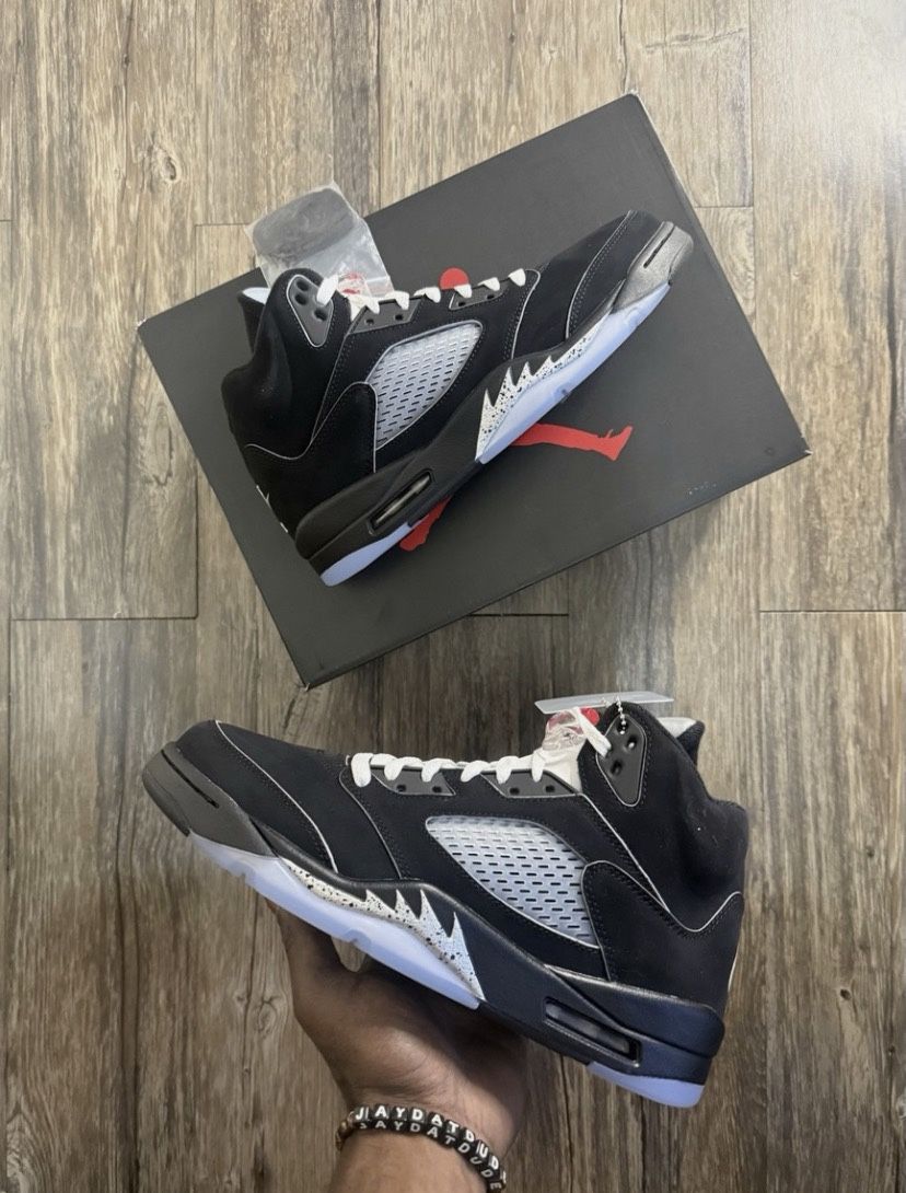 Size 10- Air Jordan 5