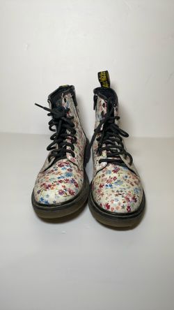 Doc martins size 3