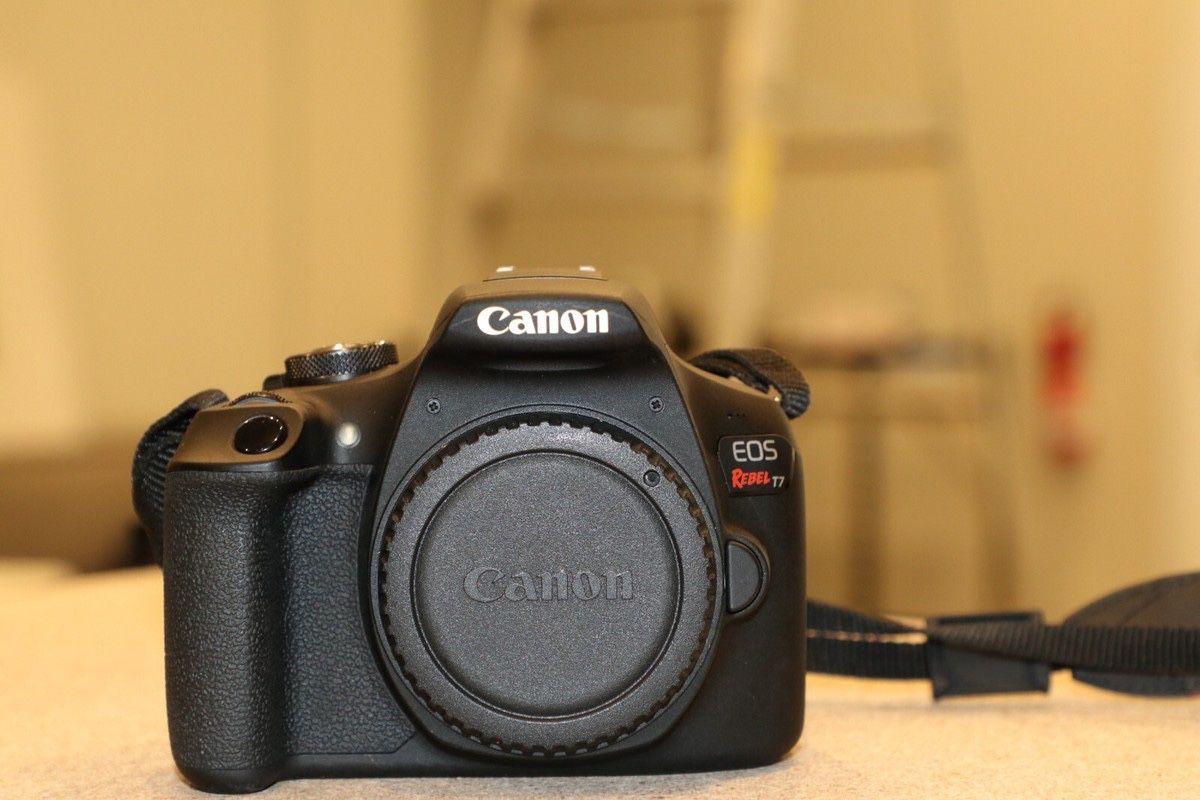 Canon Rebel T7