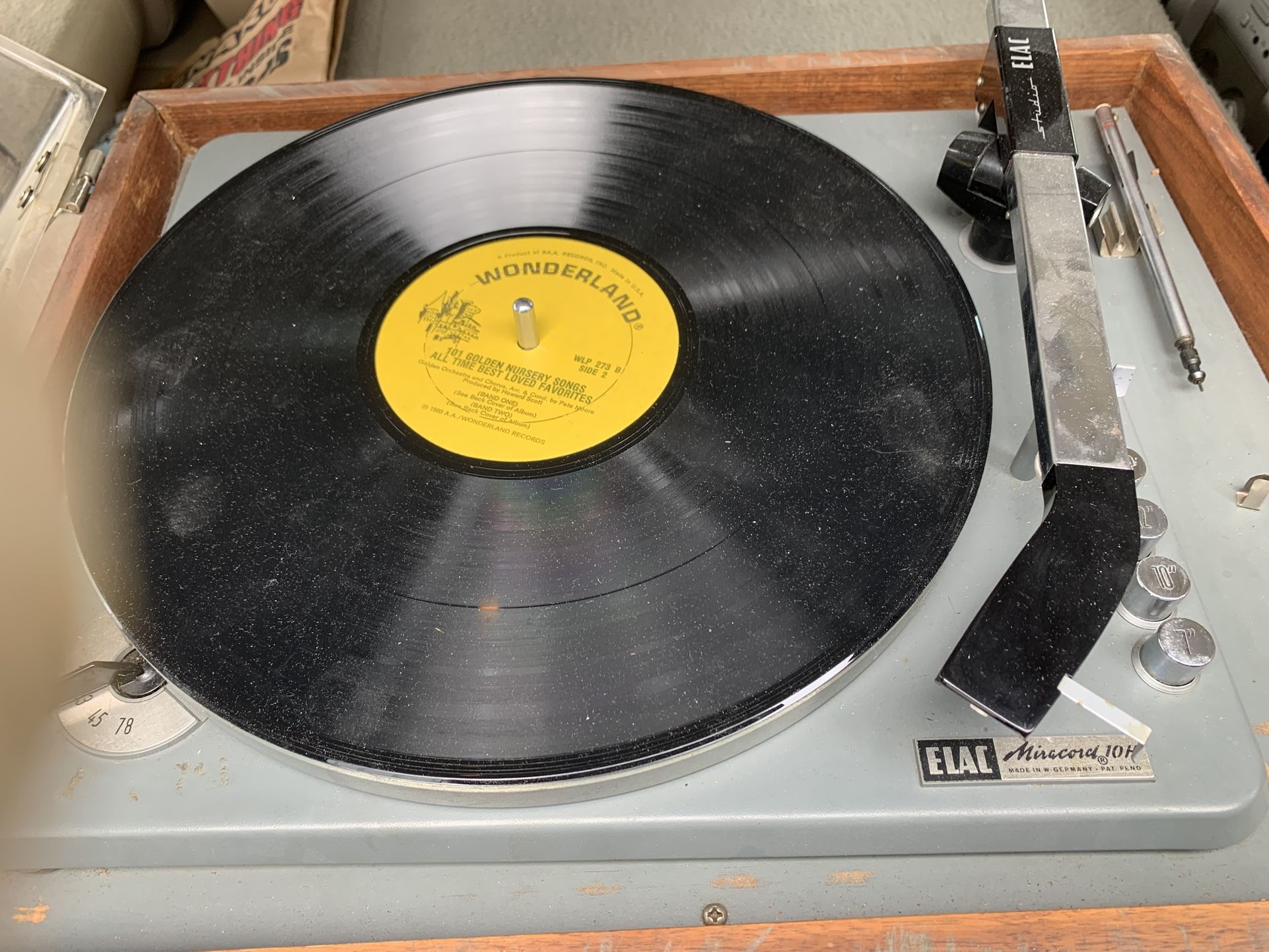 Vintage Turntable