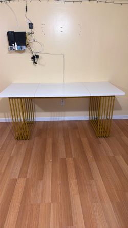 Dining table 70.86” W x 31.1” D x 30.7” H