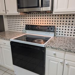 GE Glass Top Stove