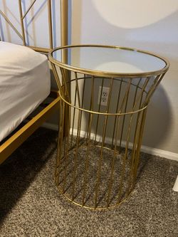 Side table gold with mirrored glass