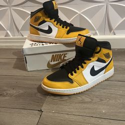 Air Jordan 1 Mid 