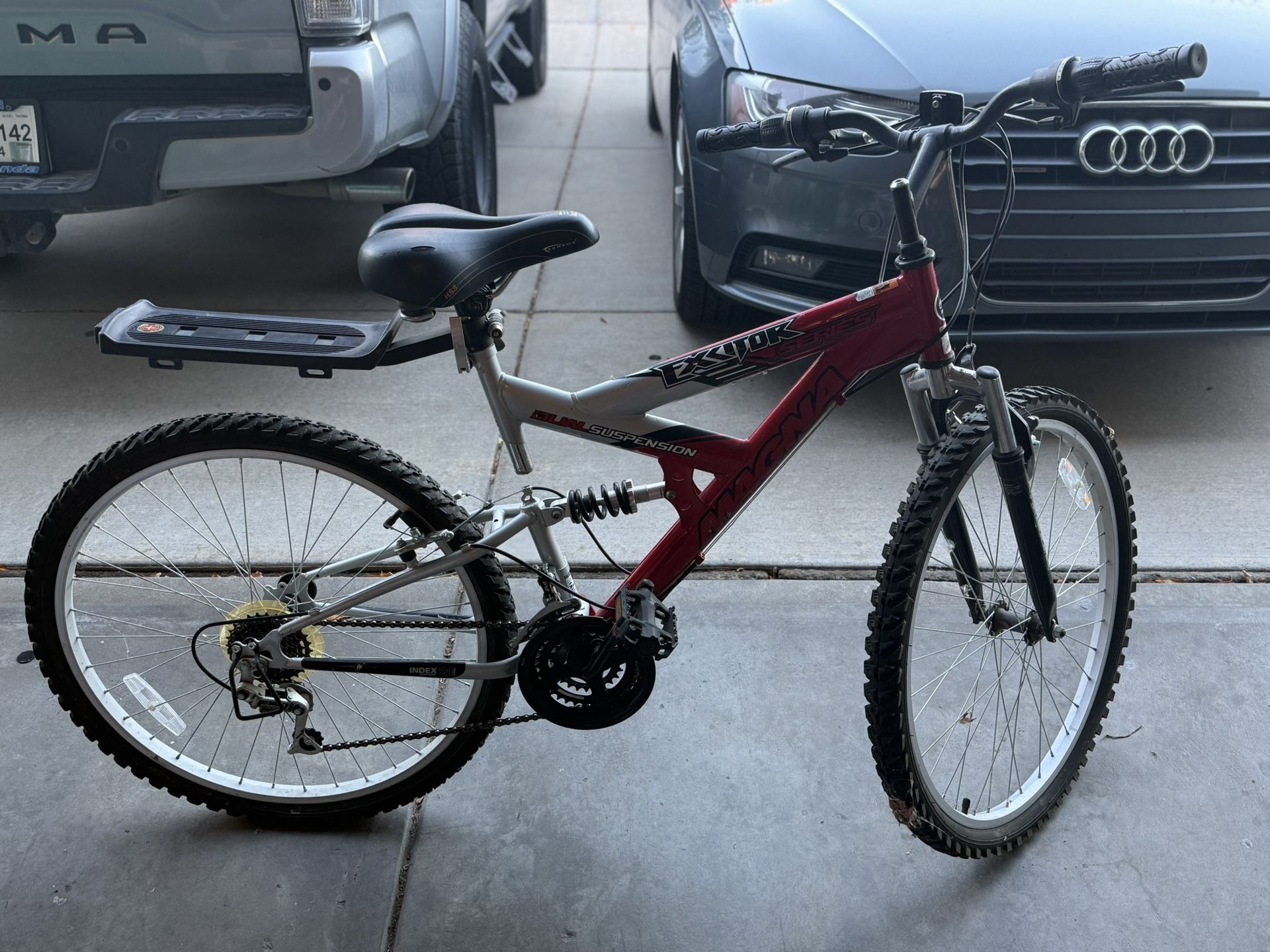 Magna Excitor 26” Mountain Bike – Dual Suspension + Schwinn Cargo Rack