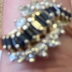 Beautiful Sapphire And Diamond Ring! 