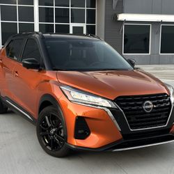 2023 Nissan Kicks SR Fully loaded