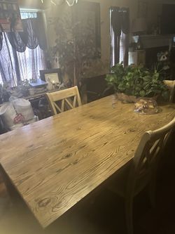 Table Set With Four Chairs 