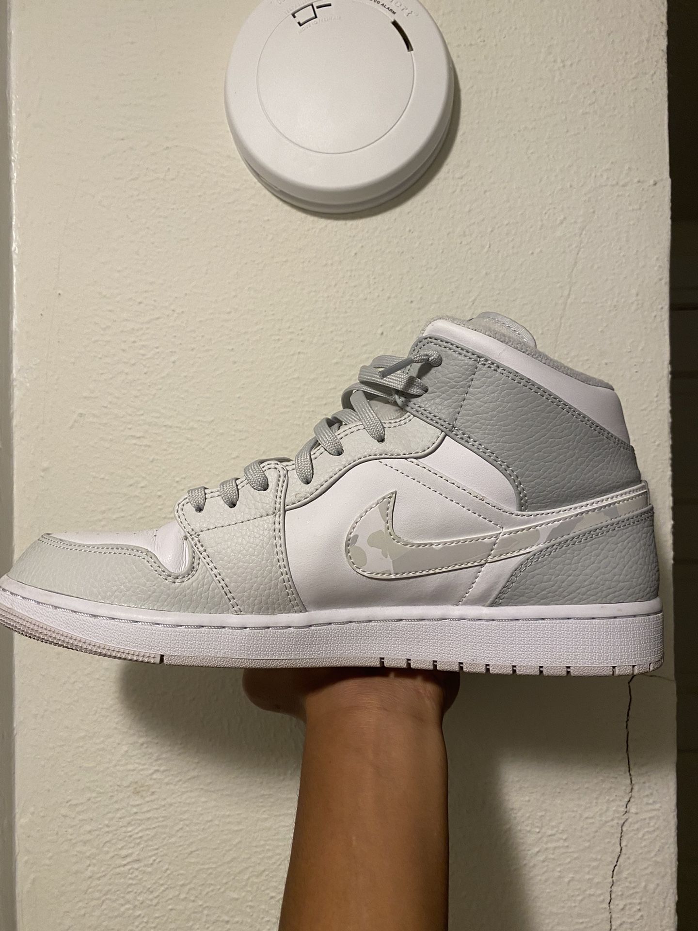 Jordan 1 Mid Gray Camo