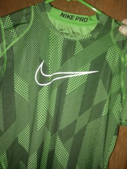 Nike shirt size xl
