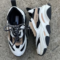 Steve Madden Possession Women's Chunky Black Platform Sneakers Size 8M