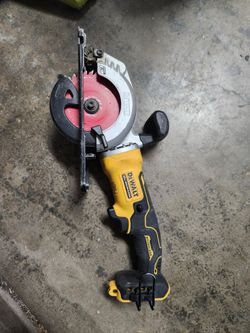 DEWALT 20V Brushless Circular Saw Tool Only