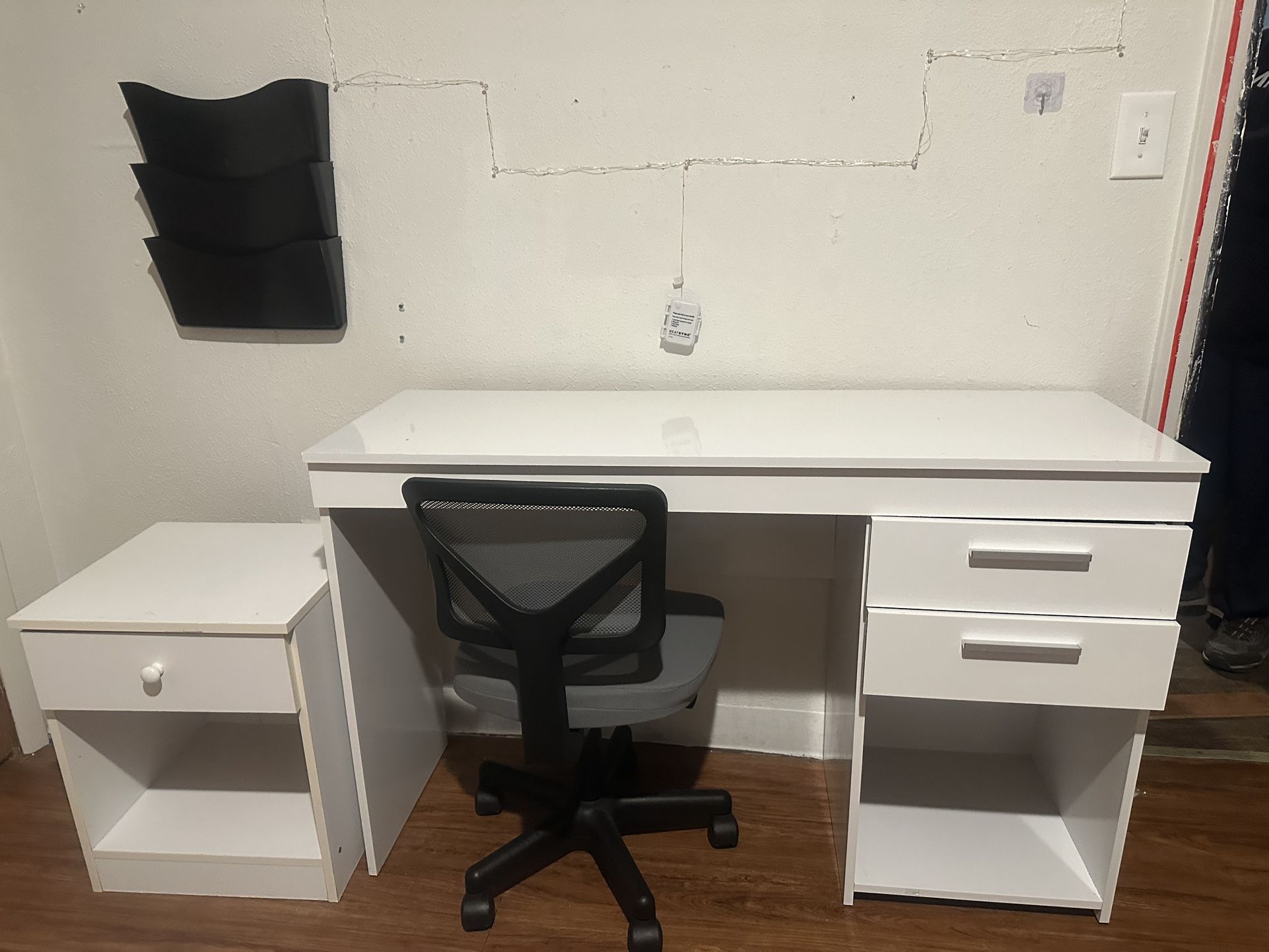 White Desk night stand and chair