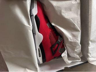 Jordan 4 toro