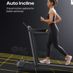 Treadmill With Handles And Auto Incline 