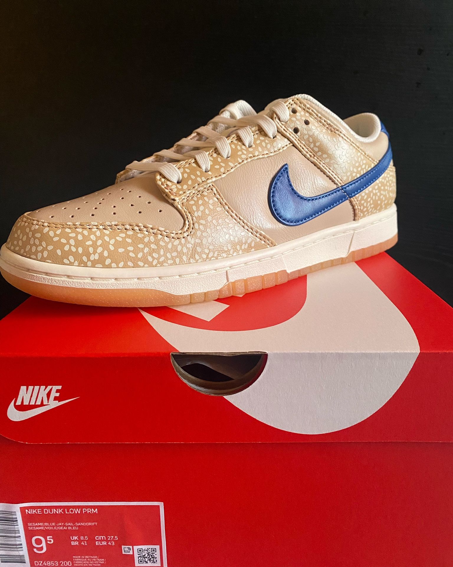 Nike Dunk Low Montreal Bagel Sesame Size