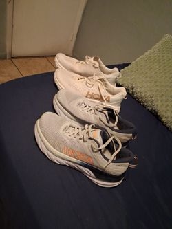 2 hoka size 9 and 9.5
