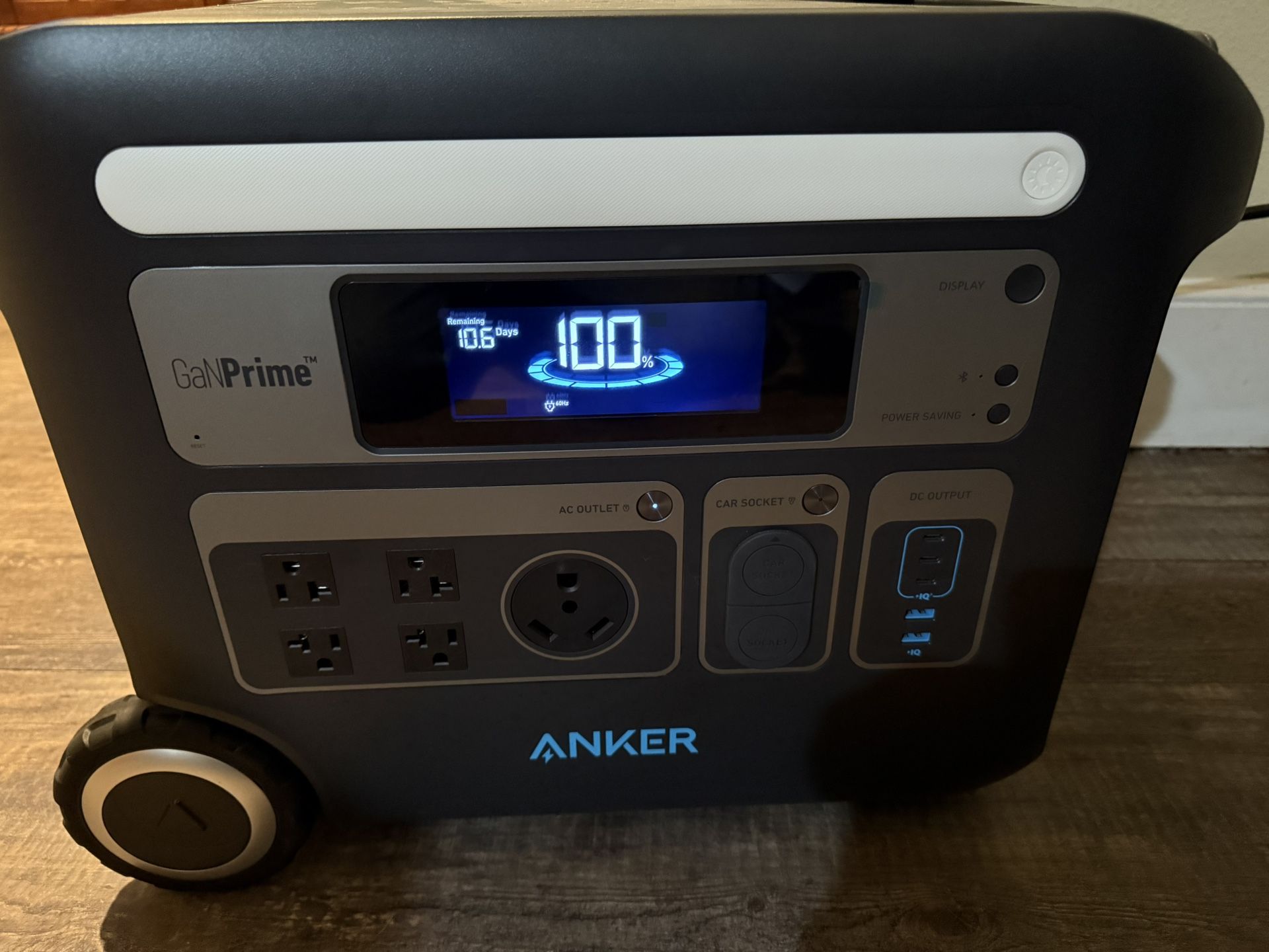 Anker Solix 2400 Watt Portable Power Station 