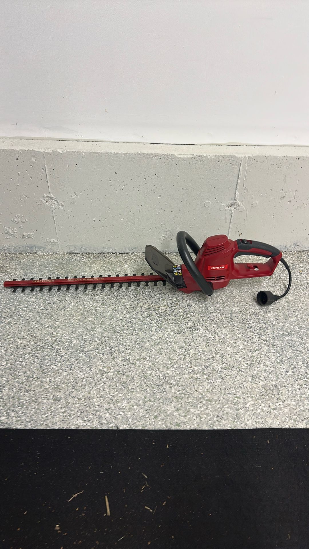 Craftsman 20in Dual Action Blades Hedge Trimmer