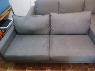 Gray couch in great condition