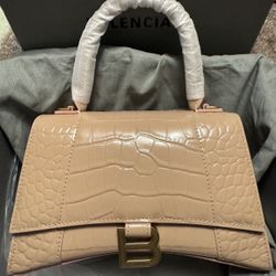 Hourglass Small Shoulder Bag