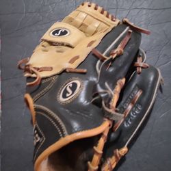 SPALDING 42-093 Model RHT Baseball Glove