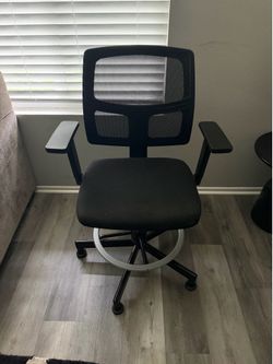 Desk chair