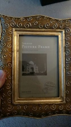 High Quality Designer Frame, Beautiful, New Lower Price: 4X6 Table Top Picture Frame