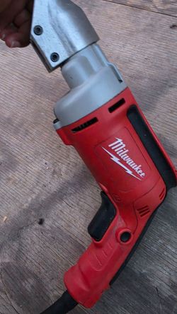 Milwaukee 6852-20 Cizalla calibre 18 used good working condition please see the photos