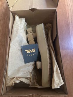 Brand New Teva Midform Leather Sandals Women’s Size 9 (In Box)