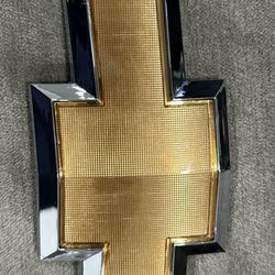Chevrolet  Grille Emblem 
