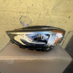 2019-2023 Ford Edge Driver Headlight 