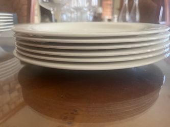 Villeroy& Boch White Ceramic Dinner Plates Set of 7