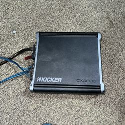 Kicker 46CXA8001 CXA8001-800-Watt Mono Class D Subwoofer Amp