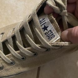 Men’s Converse Corduroy Size 8